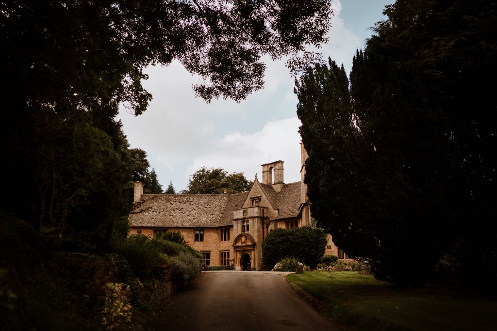 Driveway leading to the front of Foxhill Manor, Cotswolds wedding venue