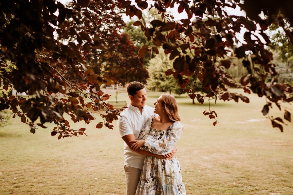 Engagement photoshoot at Dunorland Park, Royal Tunbridge Wells
