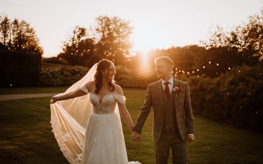 Becca & Jack, The Old Kent Barn