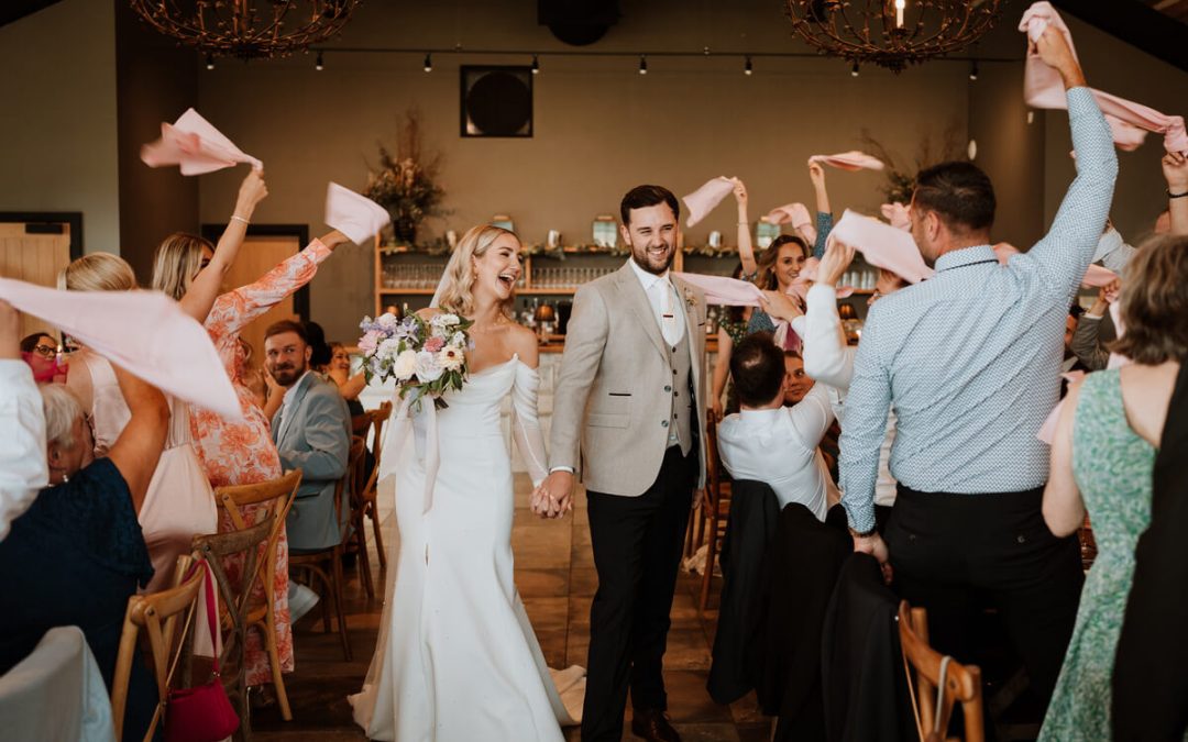 Laura & Nick, Botley Hill Barn